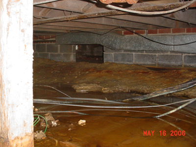 Water in Crawl Space & Crawl Space Water Problems